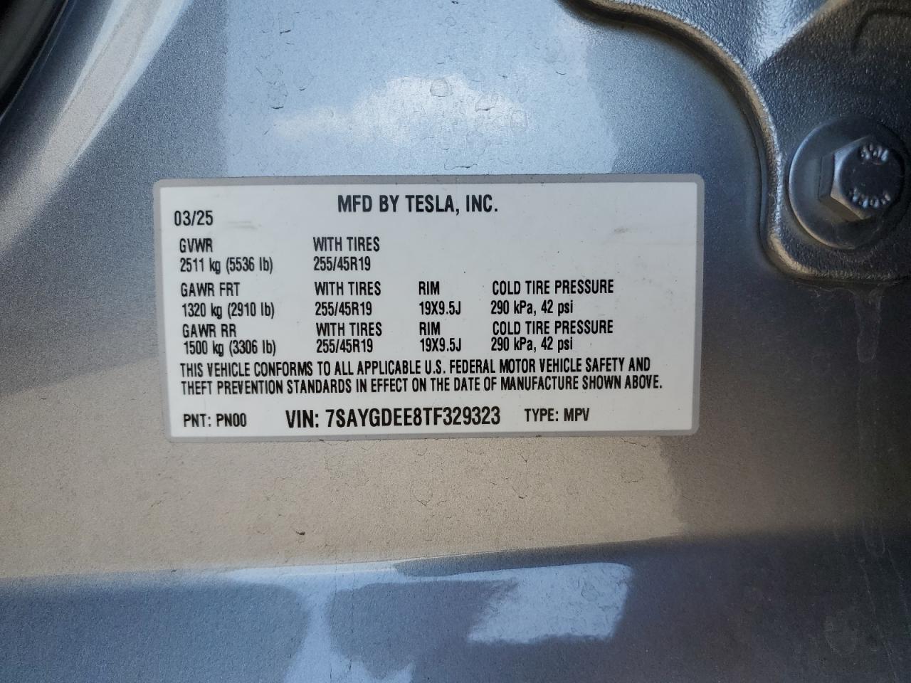 2026 Tesla Model Y VIN: 7SAYGDEE8TF329323 Lot: 81504325