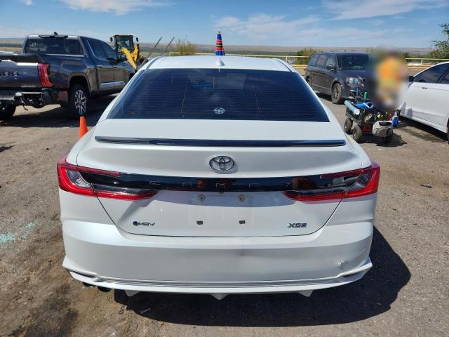  TOYOTA CAMRY 2025 Белы