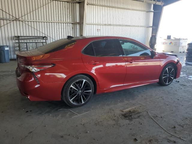  TOYOTA CAMRY 2019 Красный