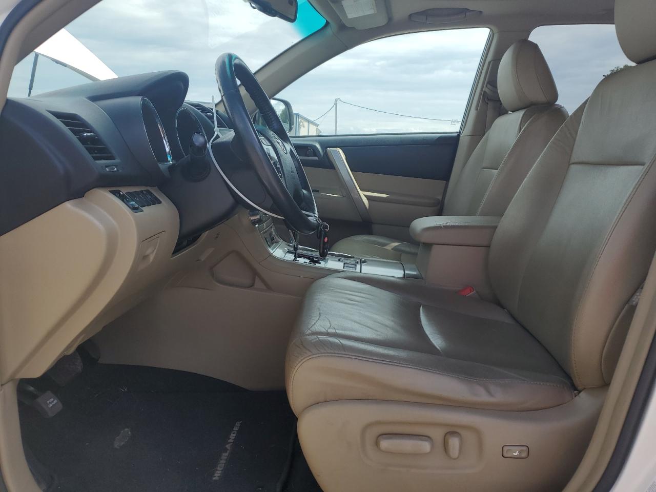 2011 Toyota Highlander Base VIN: 5TDBK3EH7BS079217 Lot: 81844845