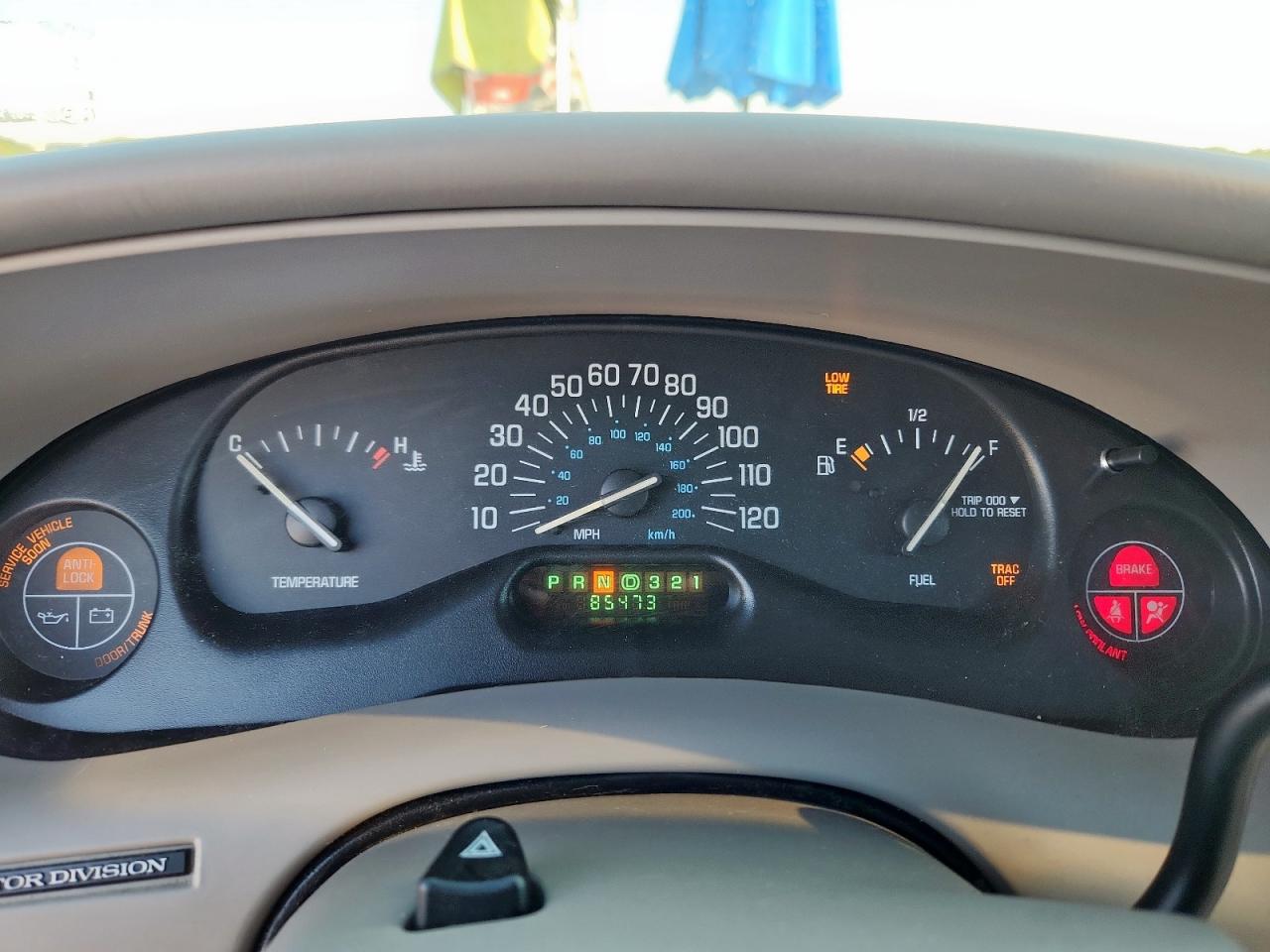 2000 Buick Century Custom VIN: 2G4WS52J4Y1261067 Lot: 80260065