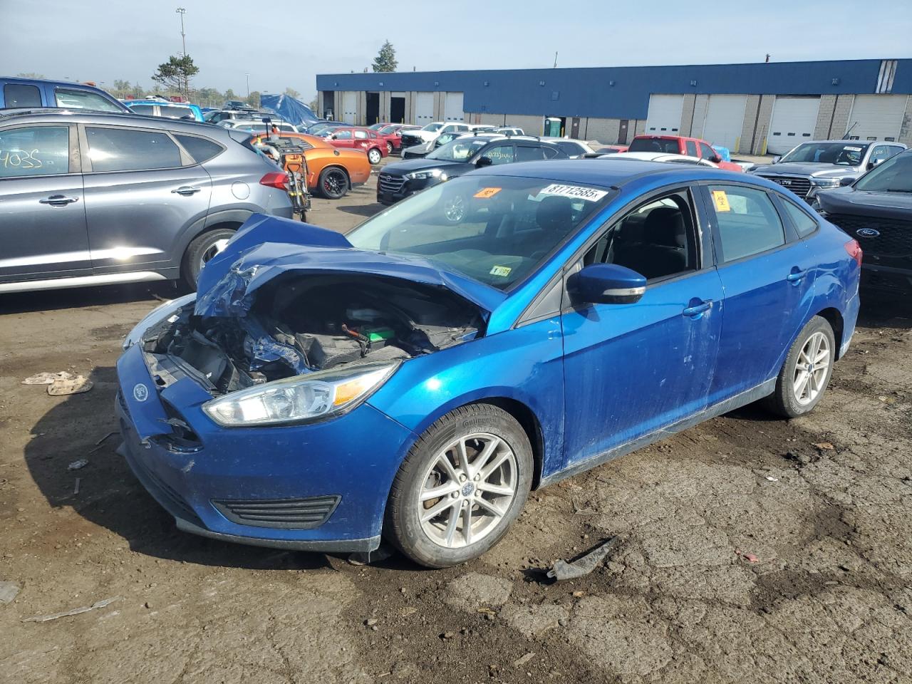 2018 Ford Focus Se blue null gas 1FADP3FE7JL319760 photo #1