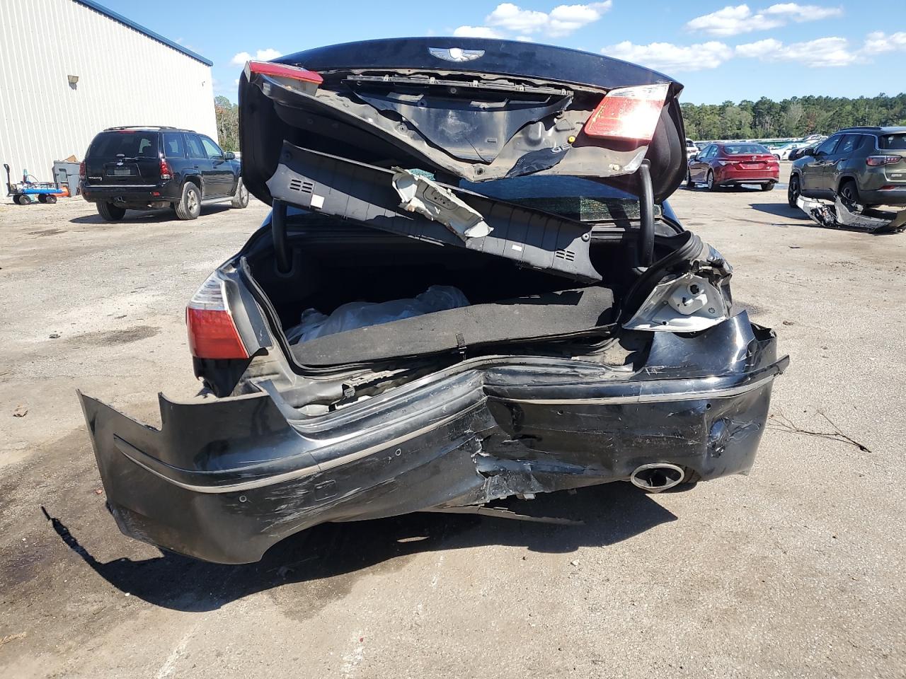 2011 Hyundai Genesis 4.6L VIN: KMHGC4DF3BU115047 Lot: 71055265