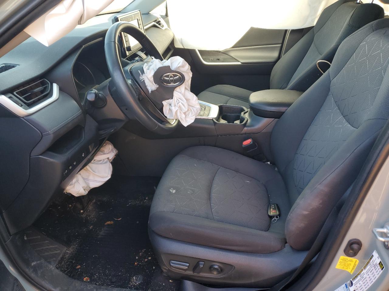 2021 Toyota Rav4 Xle VIN: 4T3R6RFV0MU008484 Lot: 80996815