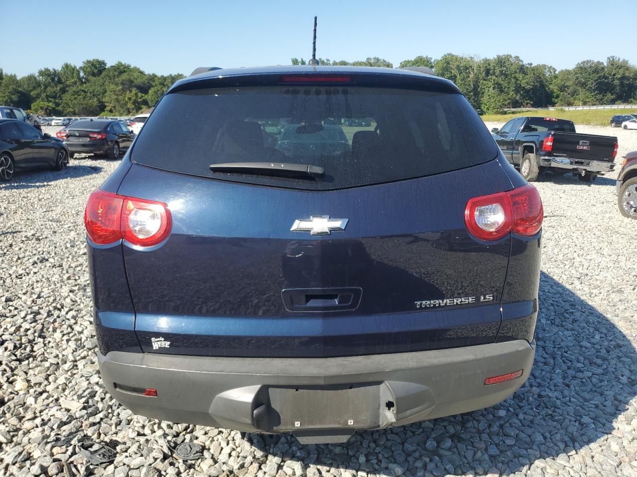 2011 Chevrolet Traverse Ls VIN: 1GNKRFED3BJ299677 Lot: 71548105