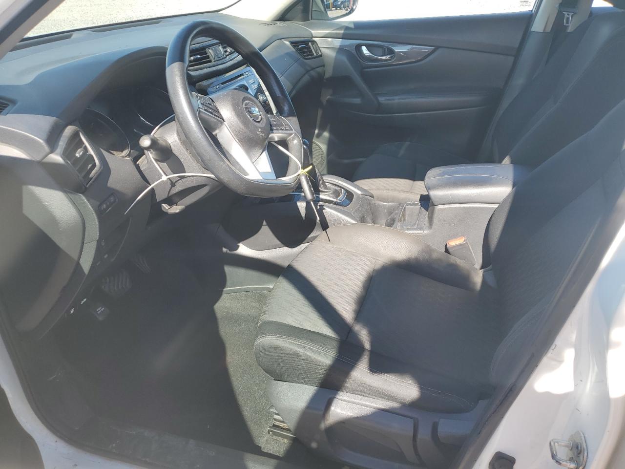 2017 Nissan Rogue S VIN: KNMAT2MT9HP609957 Lot: 83873285