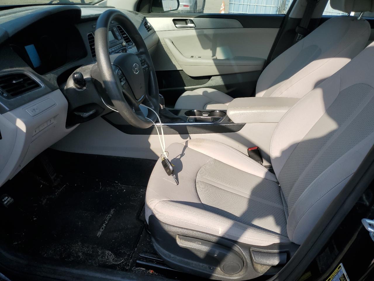 2015 Hyundai Sonata Se VIN: 5NPE24AF3FH138685 Lot: 83752705