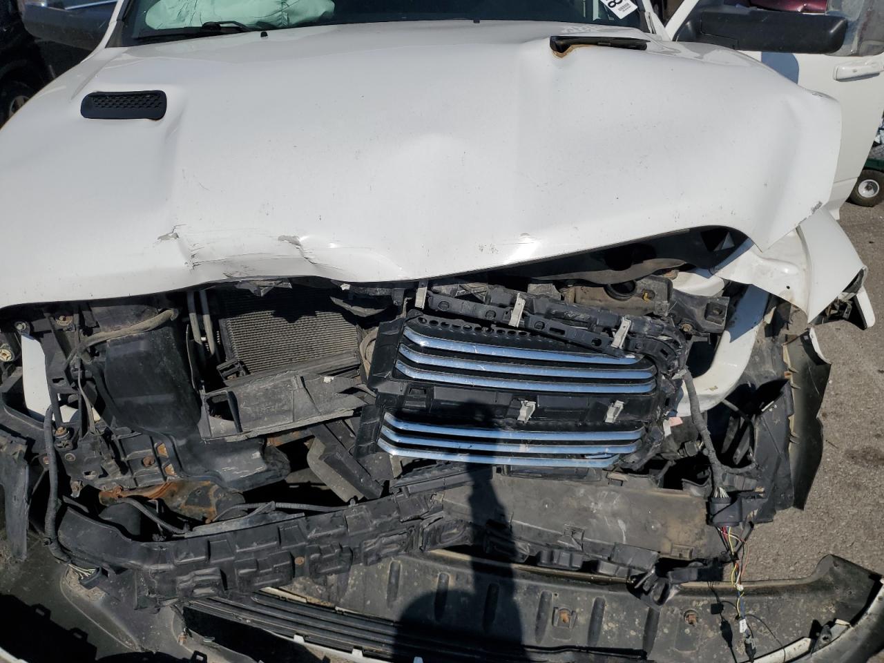 2014 Ram 1500 Sport VIN: 1C6RR7UT5ES138842 Lot: 81815135