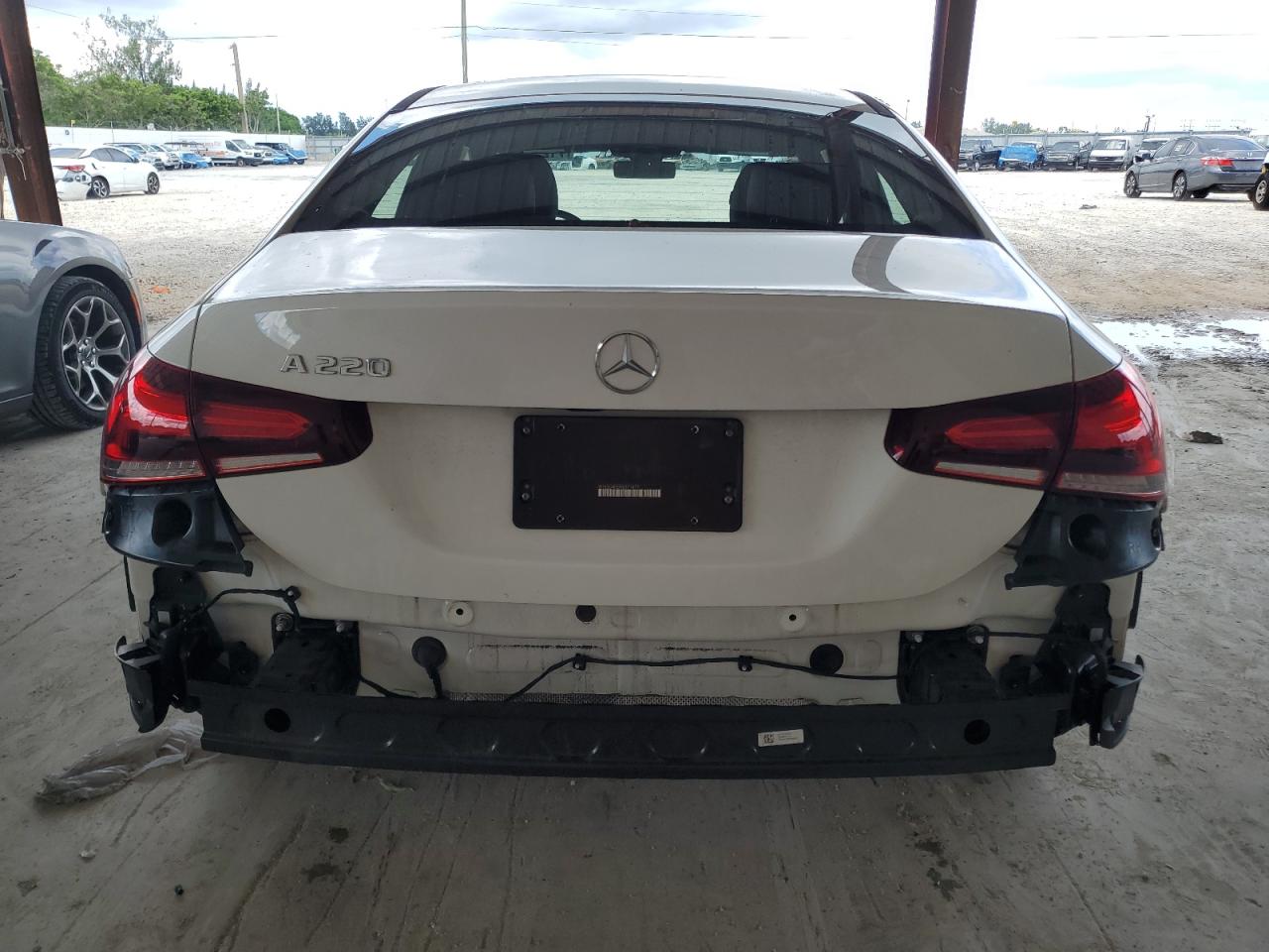 2022 Mercedes-Benz A 220 VIN: W1K3G4EBXNJ371877 Lot: 71250765