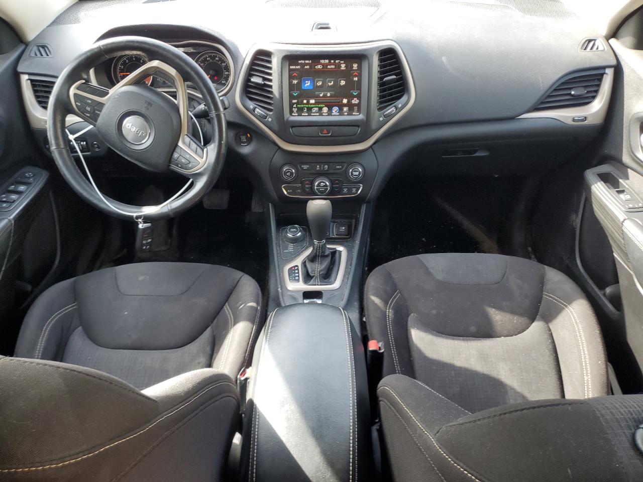 2015 Jeep Cherokee Latitude VIN: 1C4PJMCS2FW768410 Lot: 80248815