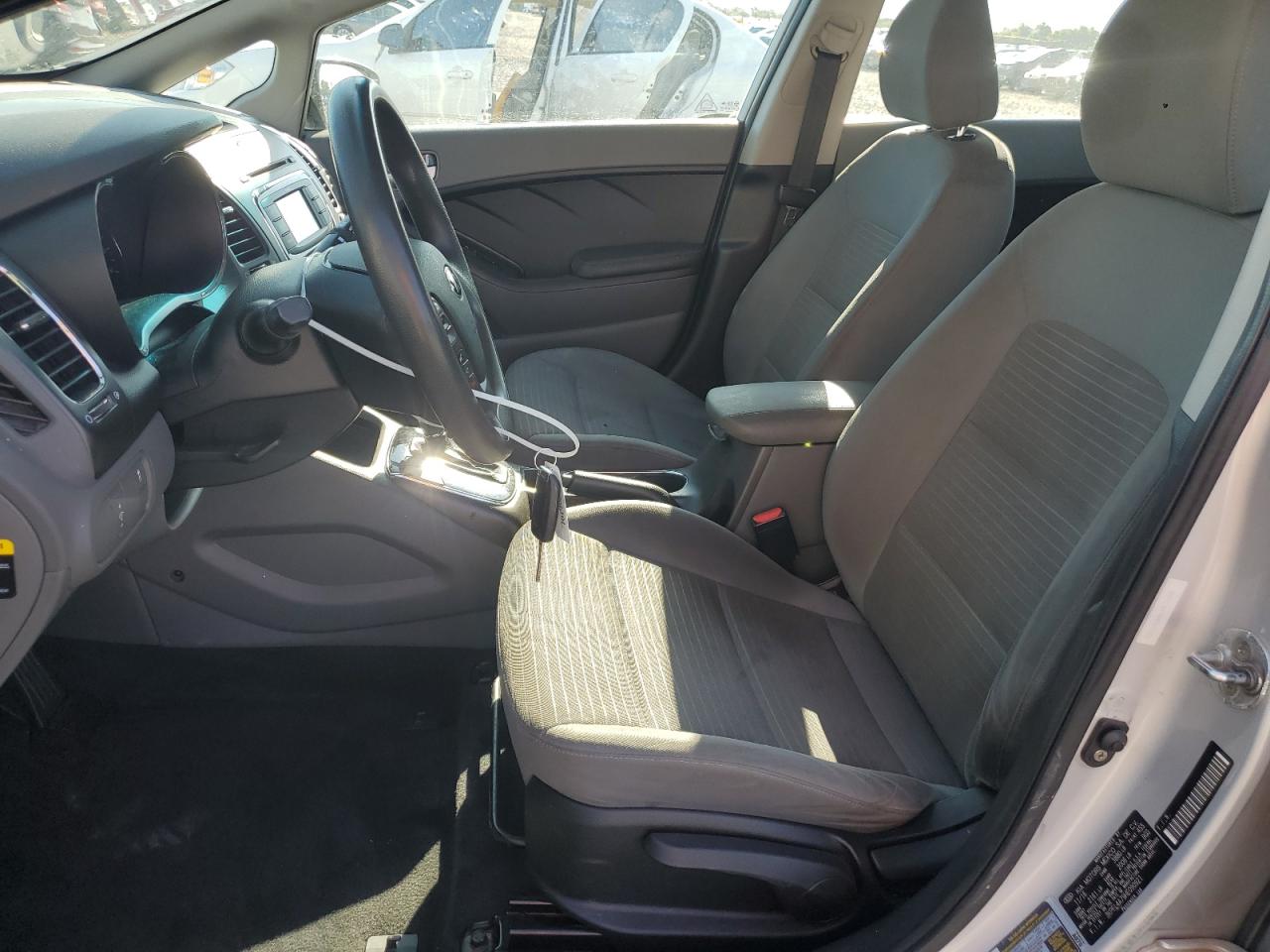 2017 Kia Forte Lx VIN: 3KPFL4A79HE090921 Lot: 70190605