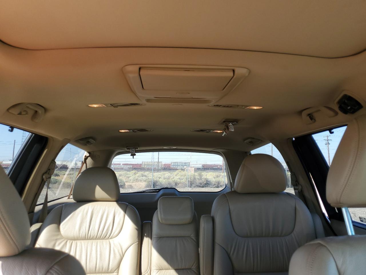 2005 Honda Odyssey Exl VIN: 5FNRL38735B107845 Lot: 81090685