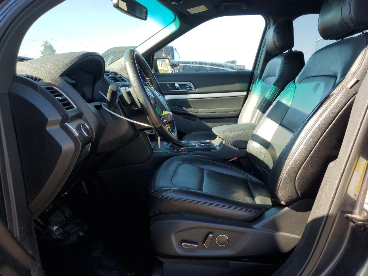 2017 Ford Explorer Xlt VIN: 1FM5K8D8XHGB29666 Lot: 84405045