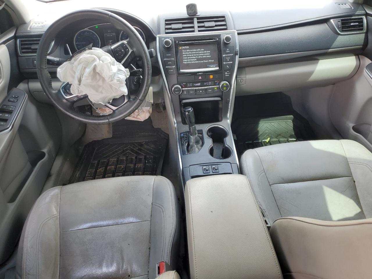 2016 Toyota Camry Le VIN: 4T4BF1FK8GR555952 Lot: 84152665