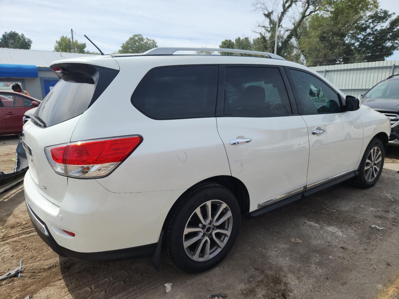 2015 Nissan Pathfinder S VIN: 5N1AR2MN6FC685023 Lot: 81853145