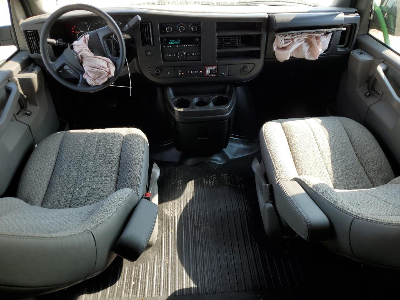 2025 Chevrolet Express G2500 VIN: 1GCWGAFP6S1150868 Lot: 81196925