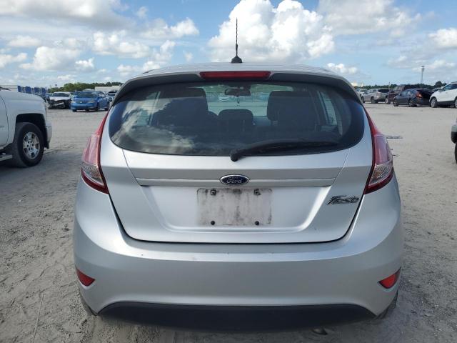  FORD FIESTA 2015 Srebrny