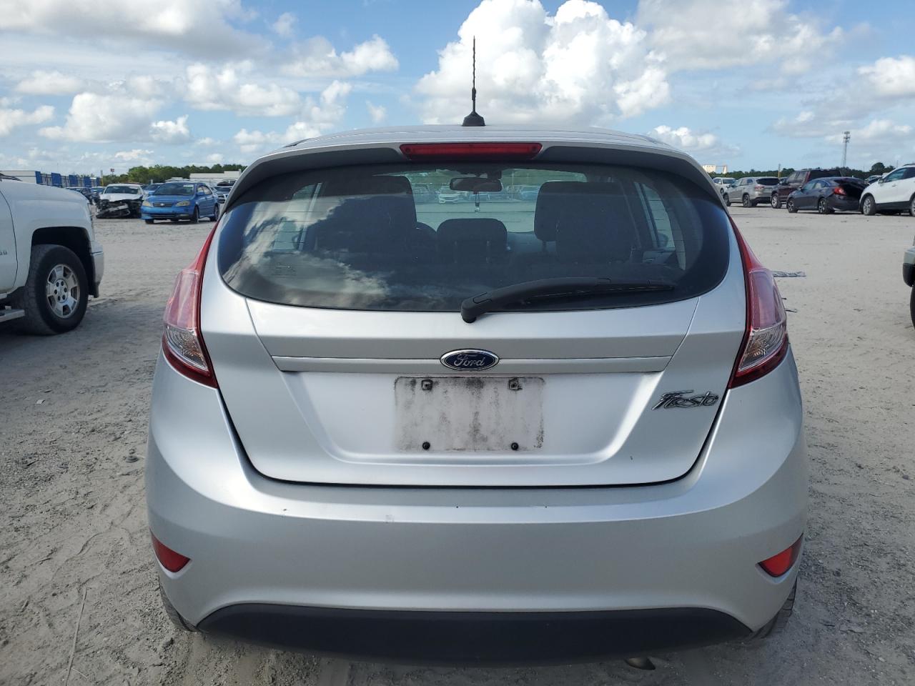 2015 Ford Fiesta S VIN: 3FADP4TJ8FM107494 Lot: 71271505