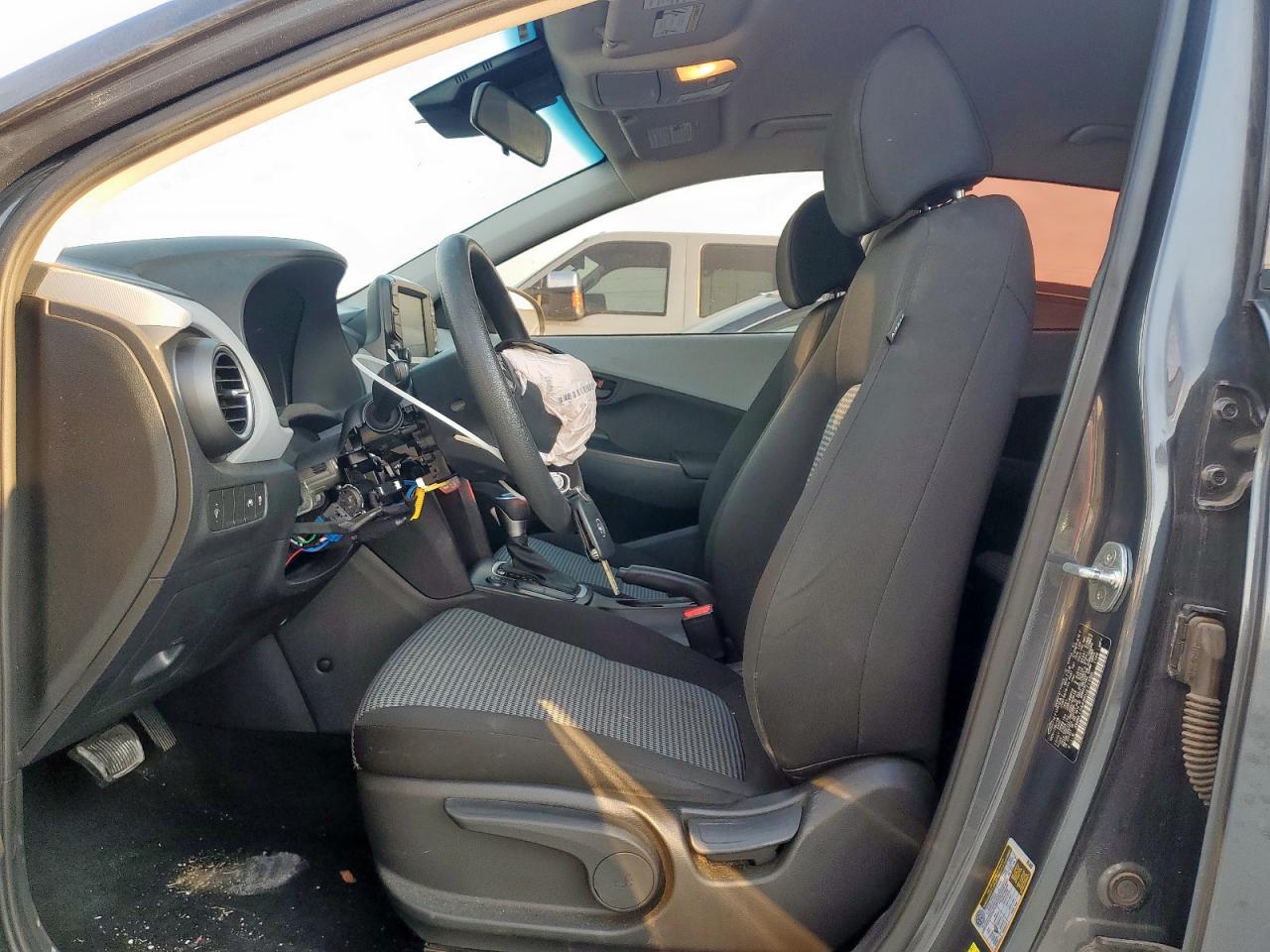 2019 Hyundai Kona Se VIN: KM8K12AA9KU271588 Lot: 80852155