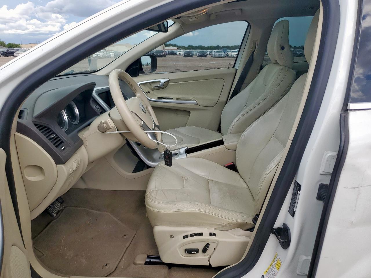 2011 Volvo Xc60 3.2 VIN: YV4952DL8B2213856 Lot: 80578355