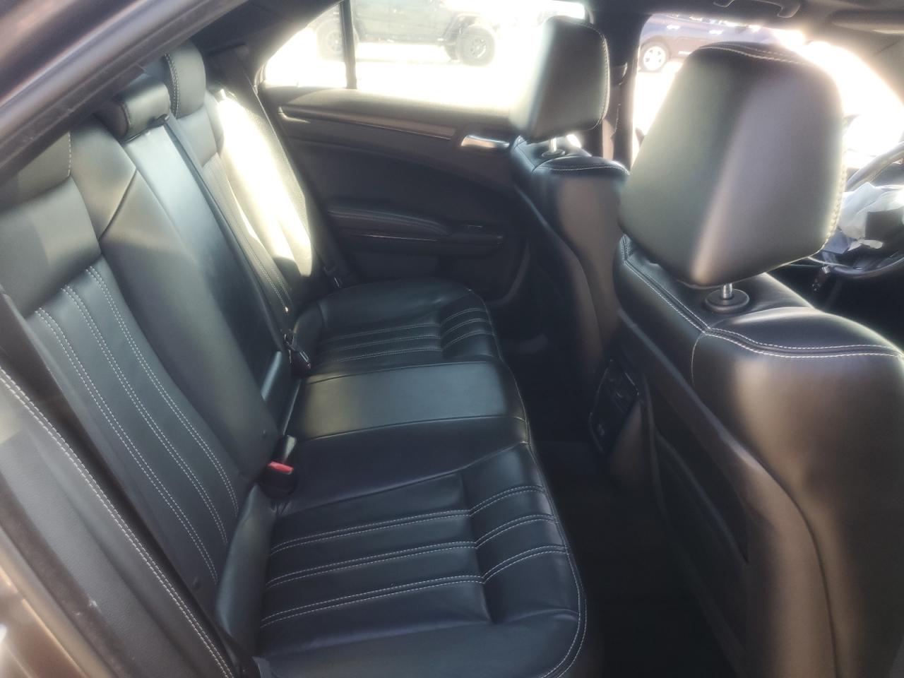 2016 Chrysler 300 S VIN: 2C3CCAGG9GH208577 Lot: 81783835