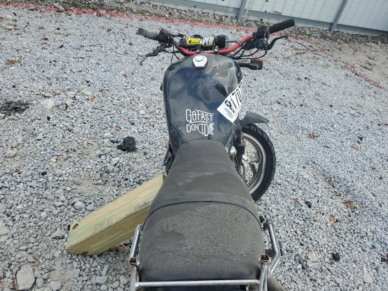 1999 Honda Cb750 VIN: JH2RC3804XM700165 Lot: 81707585