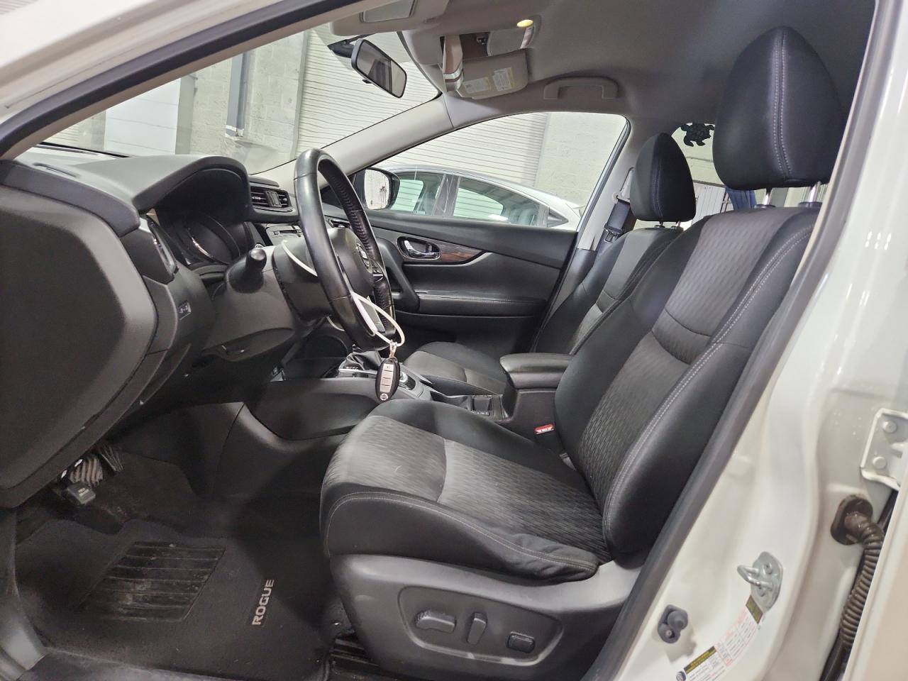 2017 Nissan Rogue S VIN: JN8AT2MV2HW250334 Lot: 81452165