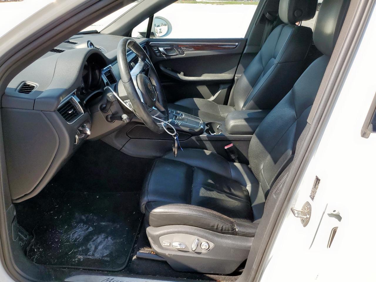 WP1AB2A53GLB46047 2016 Porsche Macan S
