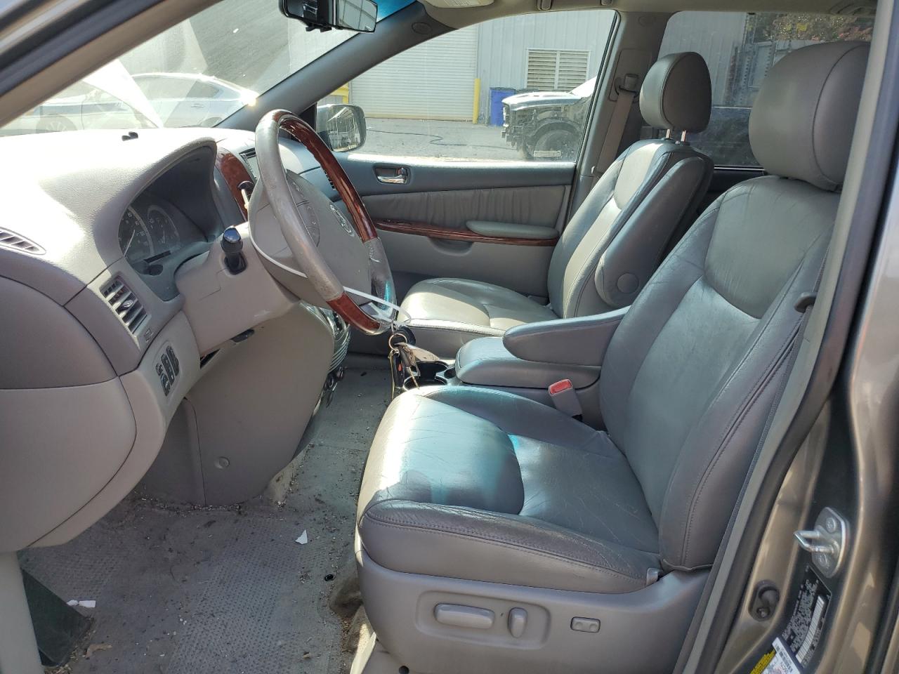 2005 Toyota Sienna Xle VIN: 5TDZA22C85S269990 Lot: 72059475