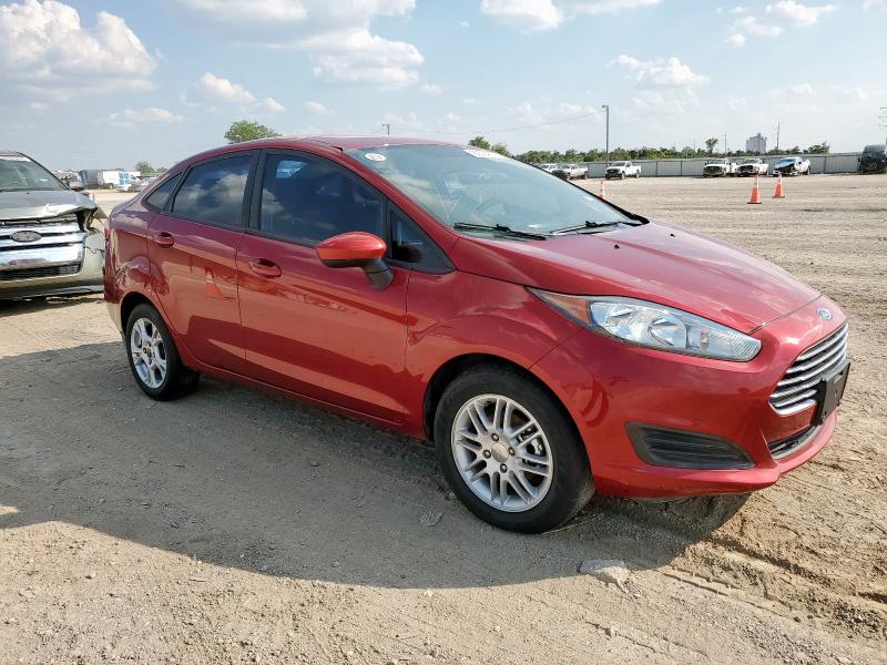Sedans FORD FIESTA 2017 Czerwony