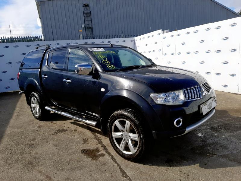 2013 MITSUBISHI L200 TROJA