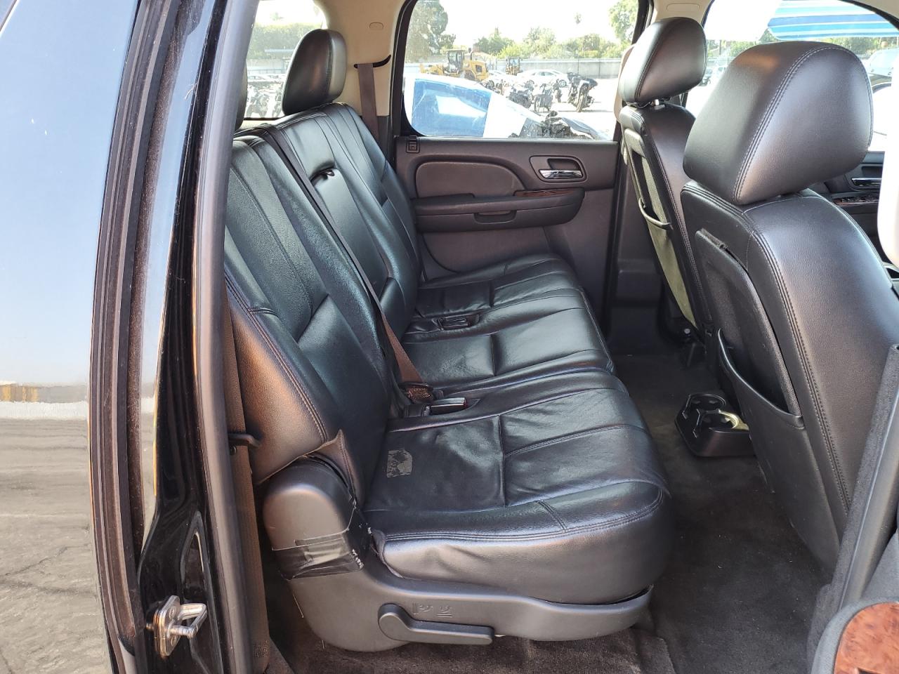 2012 Chevrolet Suburban C1500 Lt VIN: 1GNSCJE04CR315325 Lot: 81784645