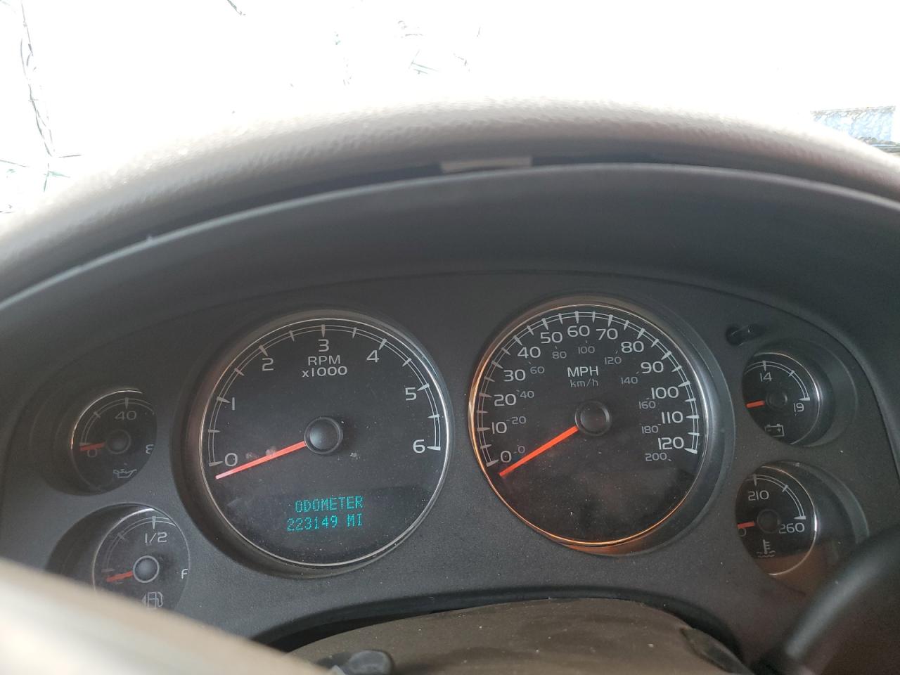 2010 Chevrolet Suburban K1500 Ltz VIN: 1GNUKKE3XAR281139 Lot: 83834915