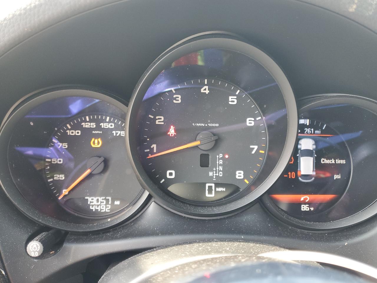 2017 Porsche Macan VIN: WP1AA2A56HLB00202 Lot: 81926445