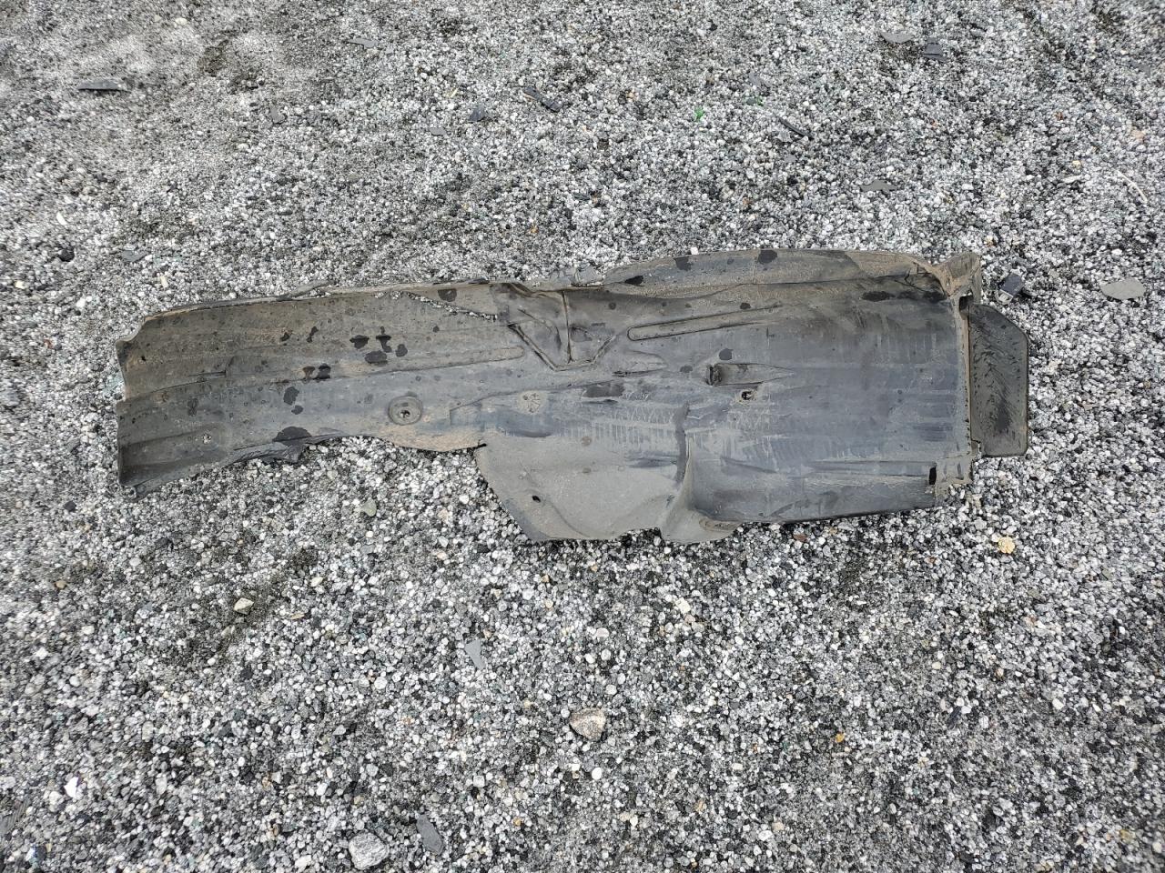 2003 Toyota Camry Le VIN: 4T1BE32K53U715889 Lot: 84467025