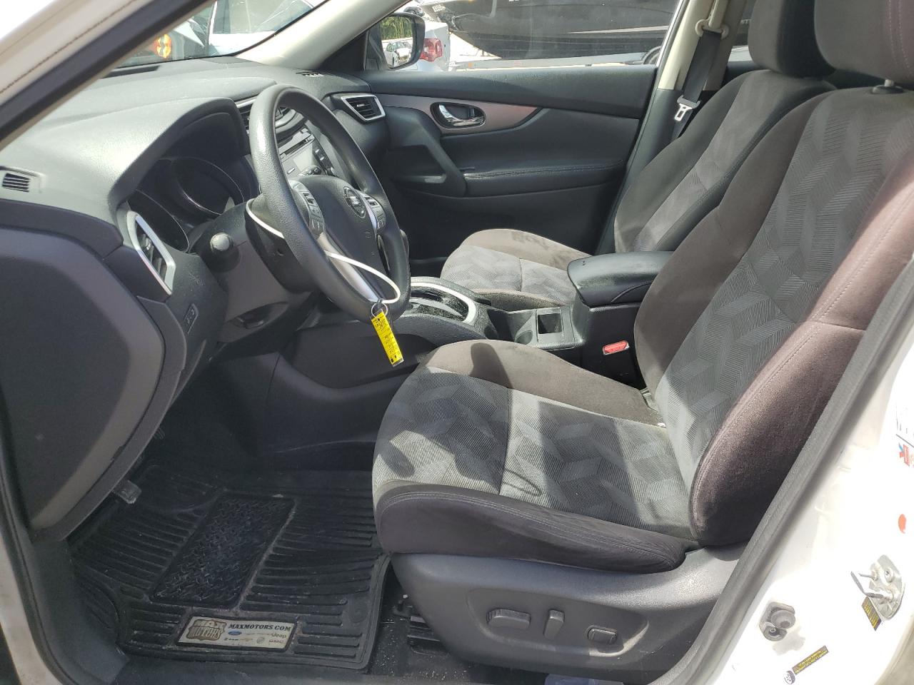 2015 Nissan Rogue S VIN: KNMAT2MV8FP521903 Lot: 80819595