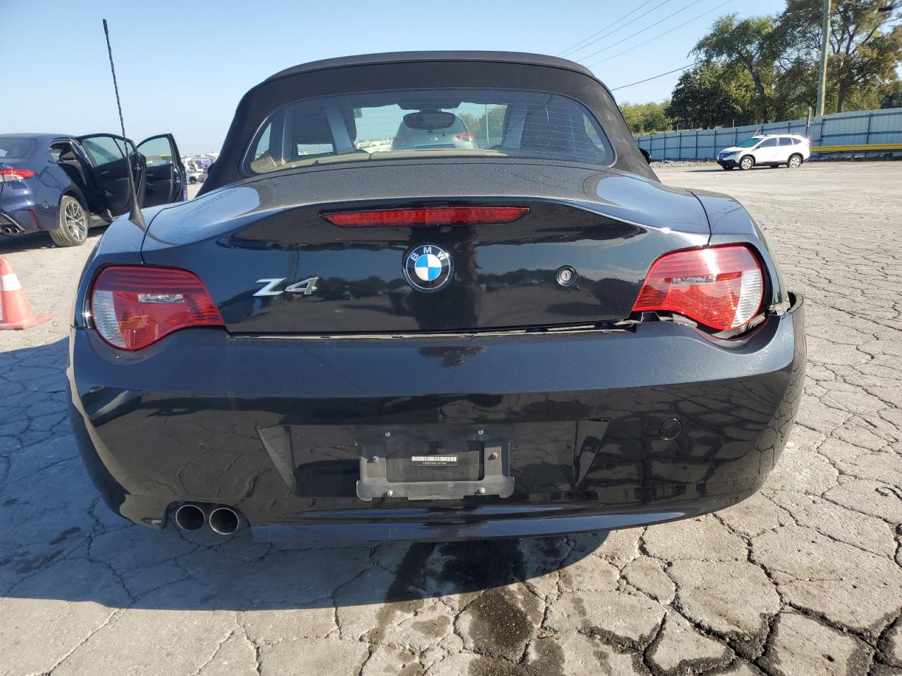 2007 BMW Z4 3.0 VIN: 4USBU33507LW71998 Lot: 81133895