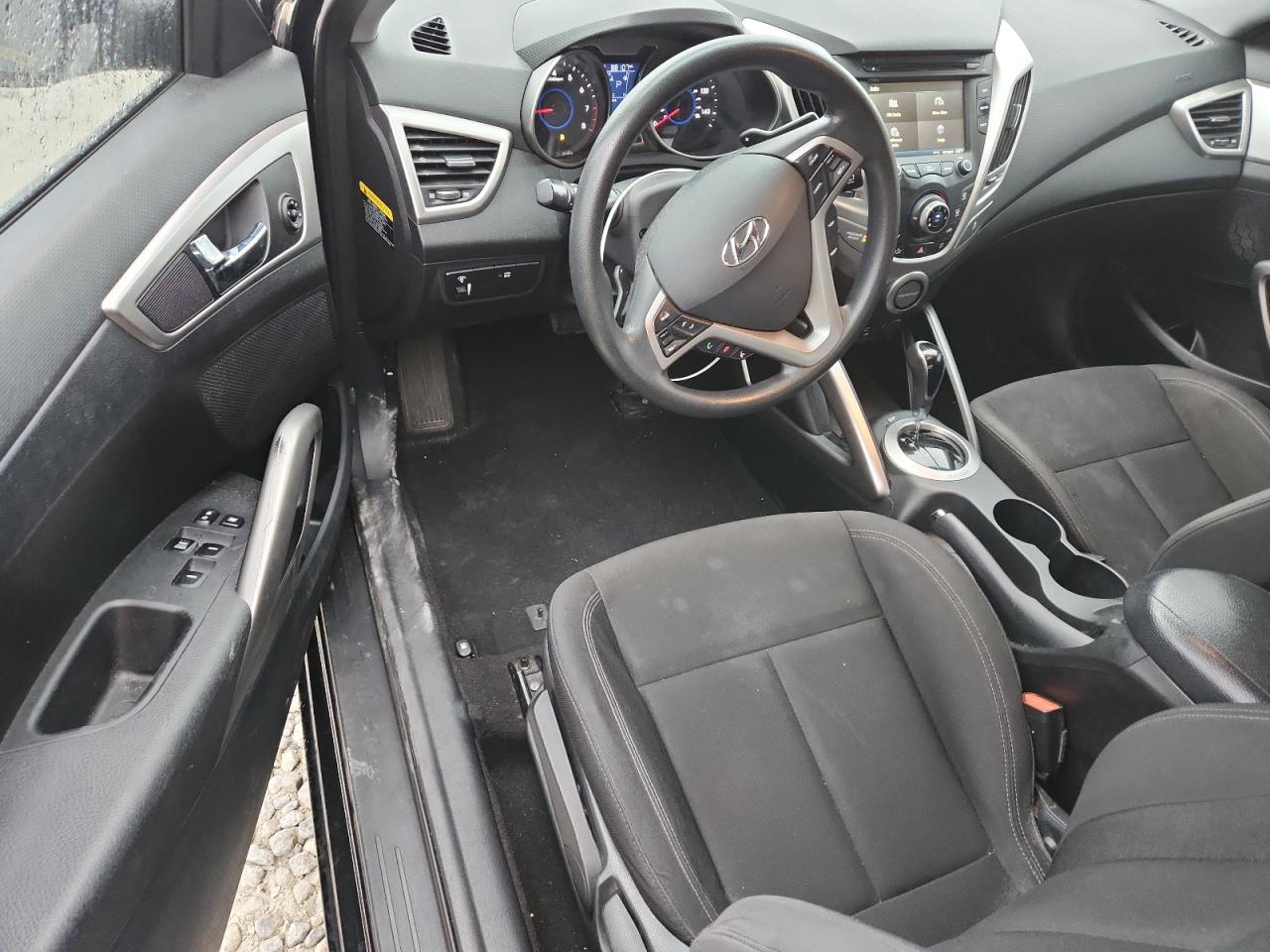 2016 Hyundai Veloster VIN: KMHTC6AD6GU303095 Lot: 82021755