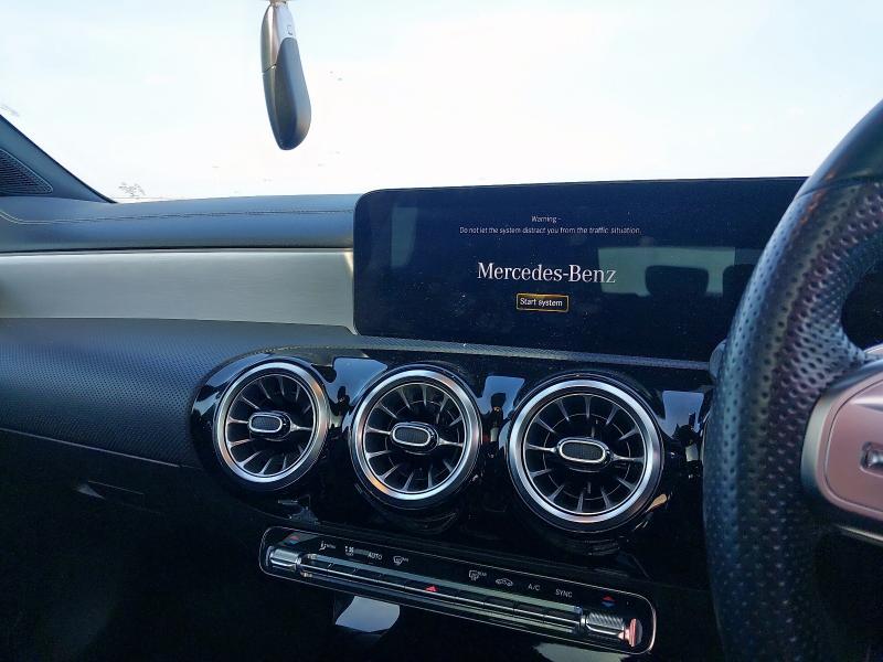 2021 MERCEDES-BENZ CLA 180 AMG LINE PREMIUM 