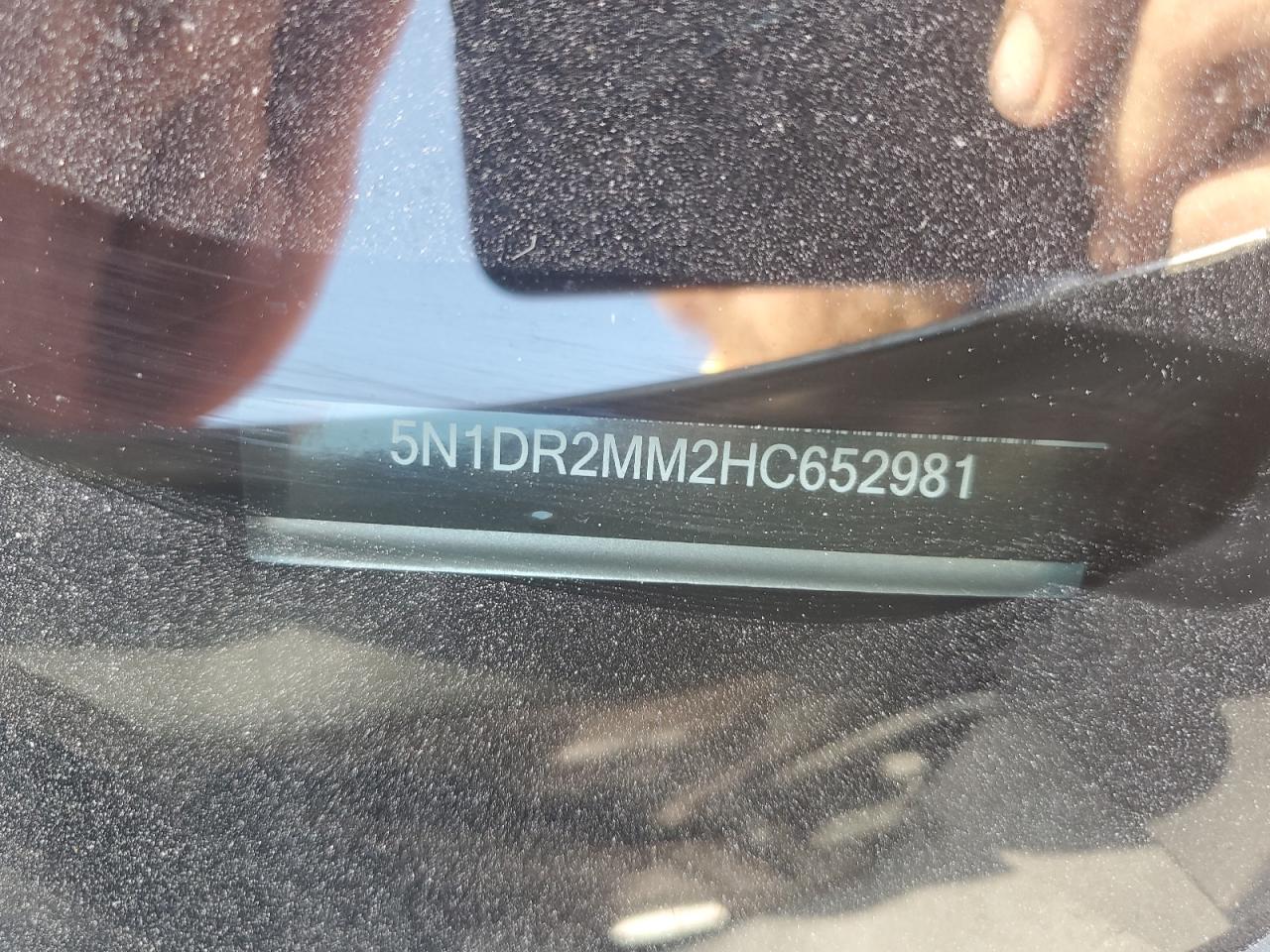 2017 Nissan Pathfinder S VIN: 5N1DR2MM2HC652981 Lot: 80882975