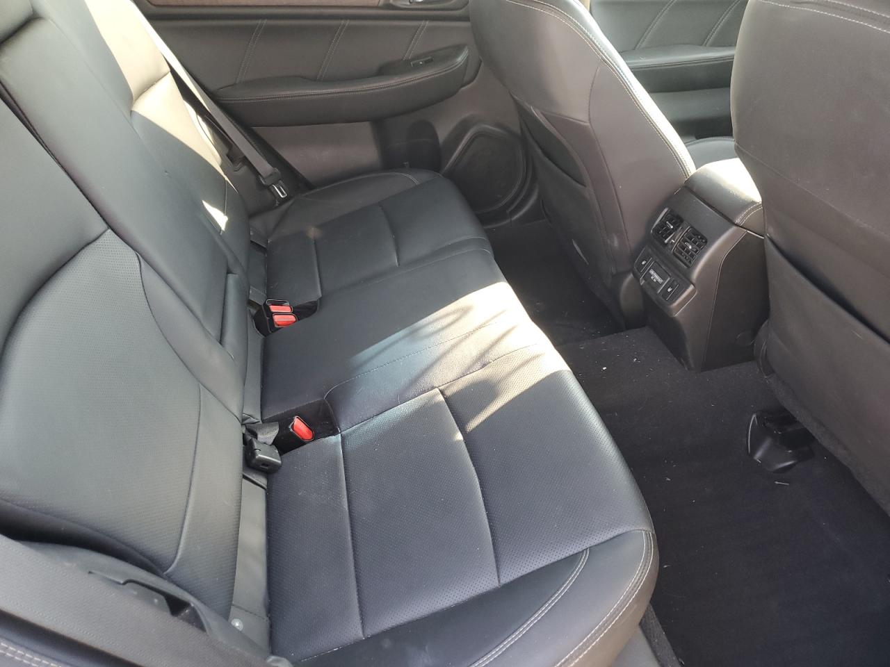 2018 Subaru Outback 2.5I Limited VIN: 4S4BSANC1J3299828 Lot: 80412285