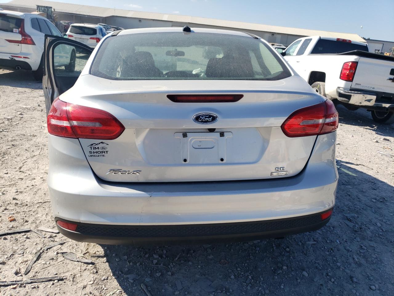2016 Ford Focus Se VIN: 1FADP3FE2GL207165 Lot: 81413395