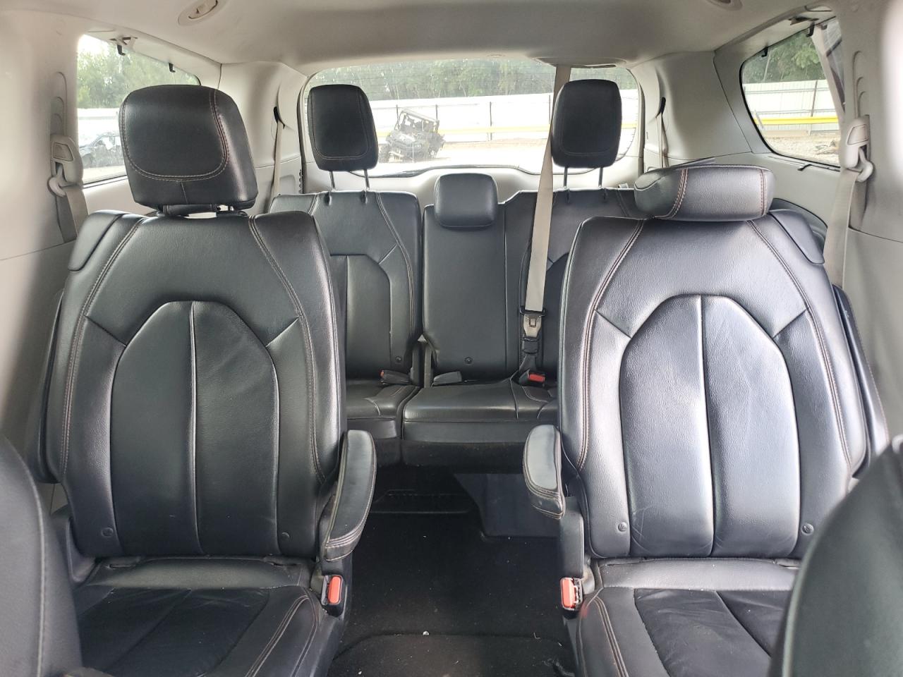 2017 Chrysler Pacifica Touring L VIN: 2C4RC1BG1HR613163 Lot: 82144995