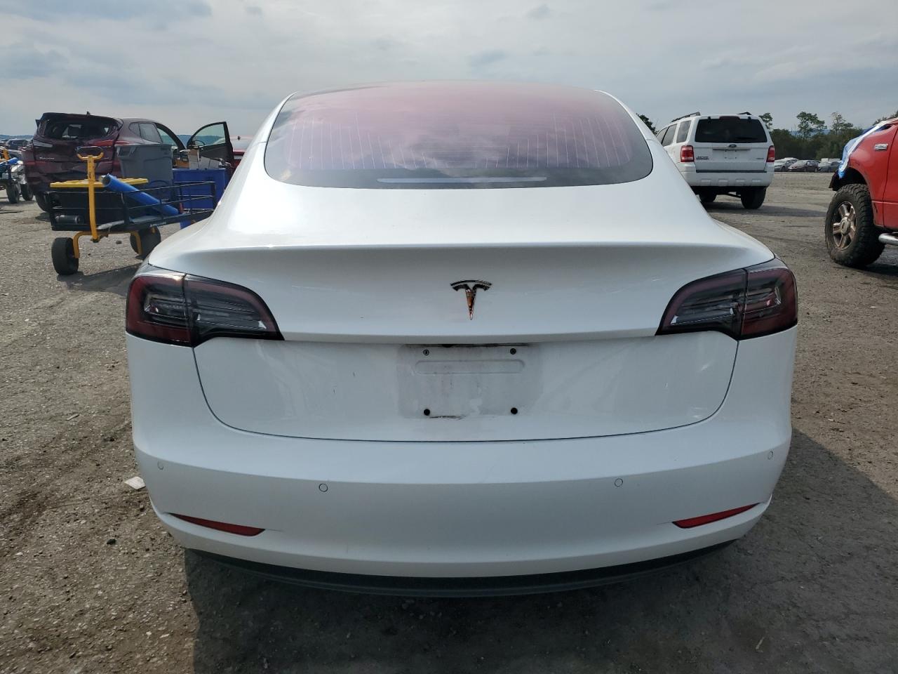 2018 Tesla Model 3 VIN: 5YJ3E1EA8JF032994 Lot: 81706705