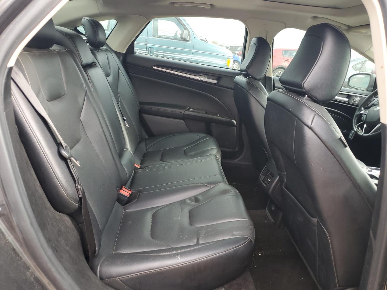 2020 Ford Fusion Titanium VIN: 3FA6P0D92LR131276 Lot: 81653175