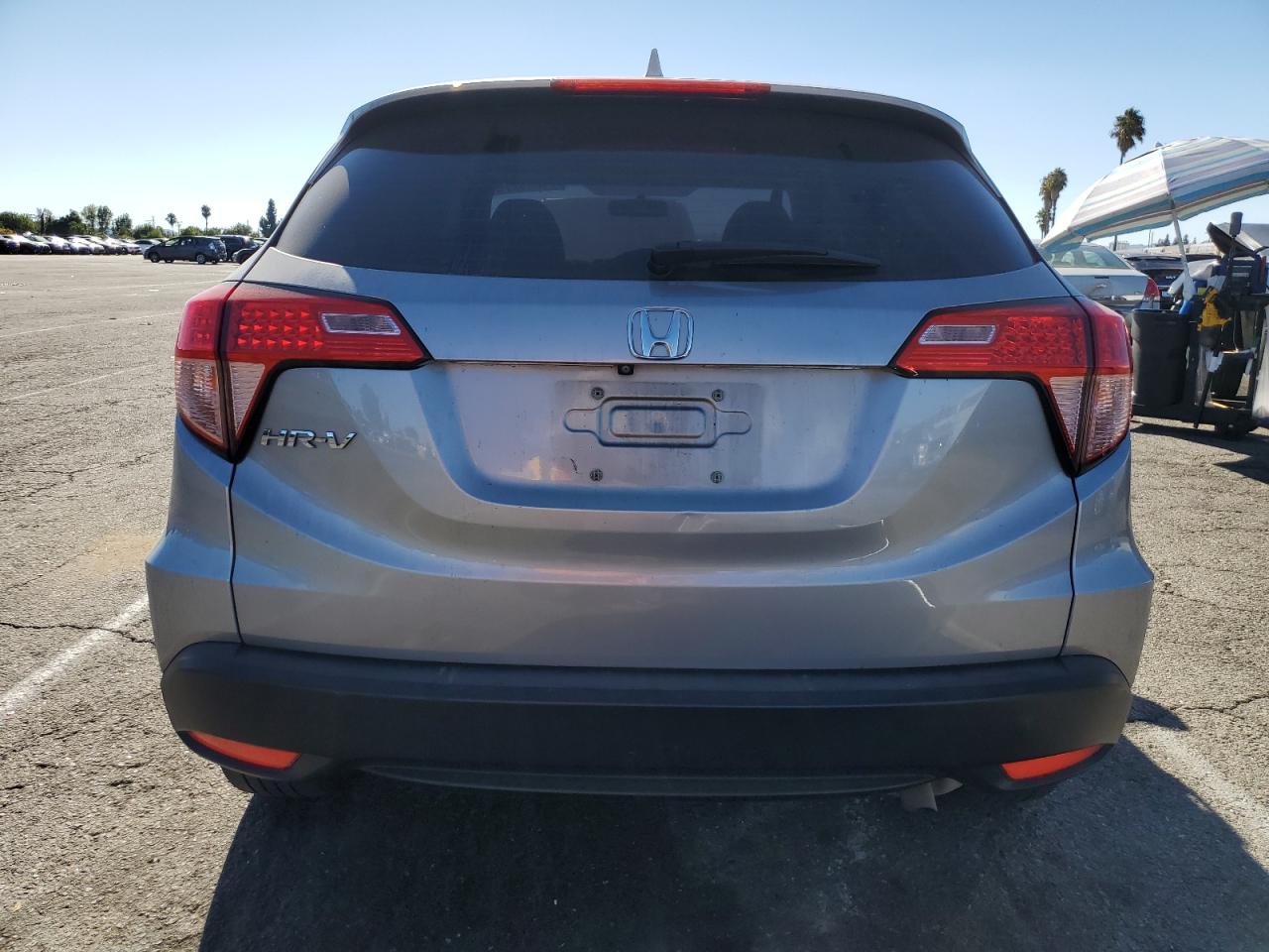 2018 Honda Hr-V Lx VIN: 3CZRU5H30JG701751 Lot: 71209275