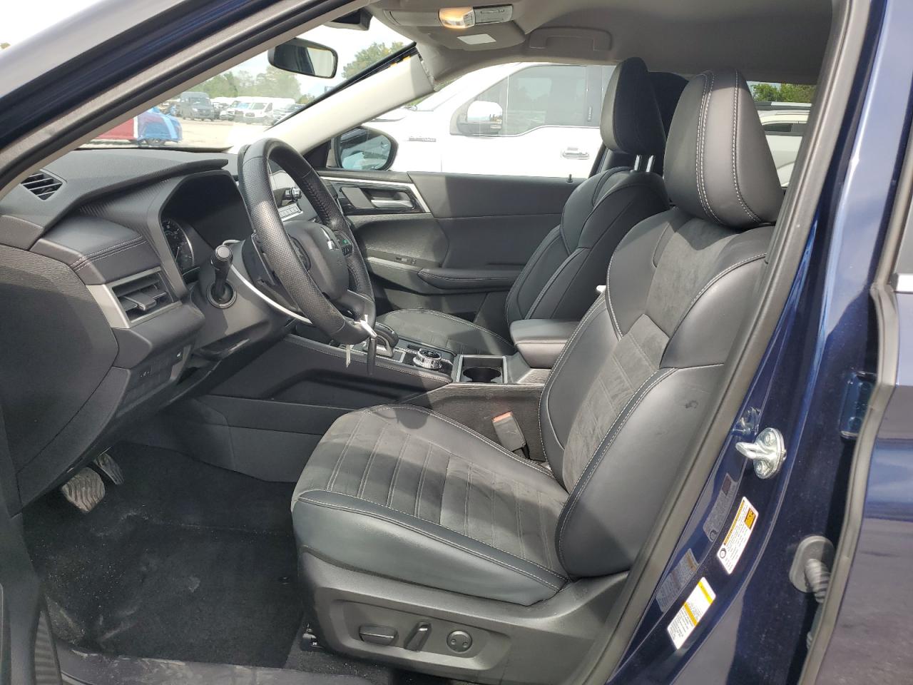 2024 Mitsubishi Outlander Se VIN: JA4J3VA87RZ085578 Lot: 80992625