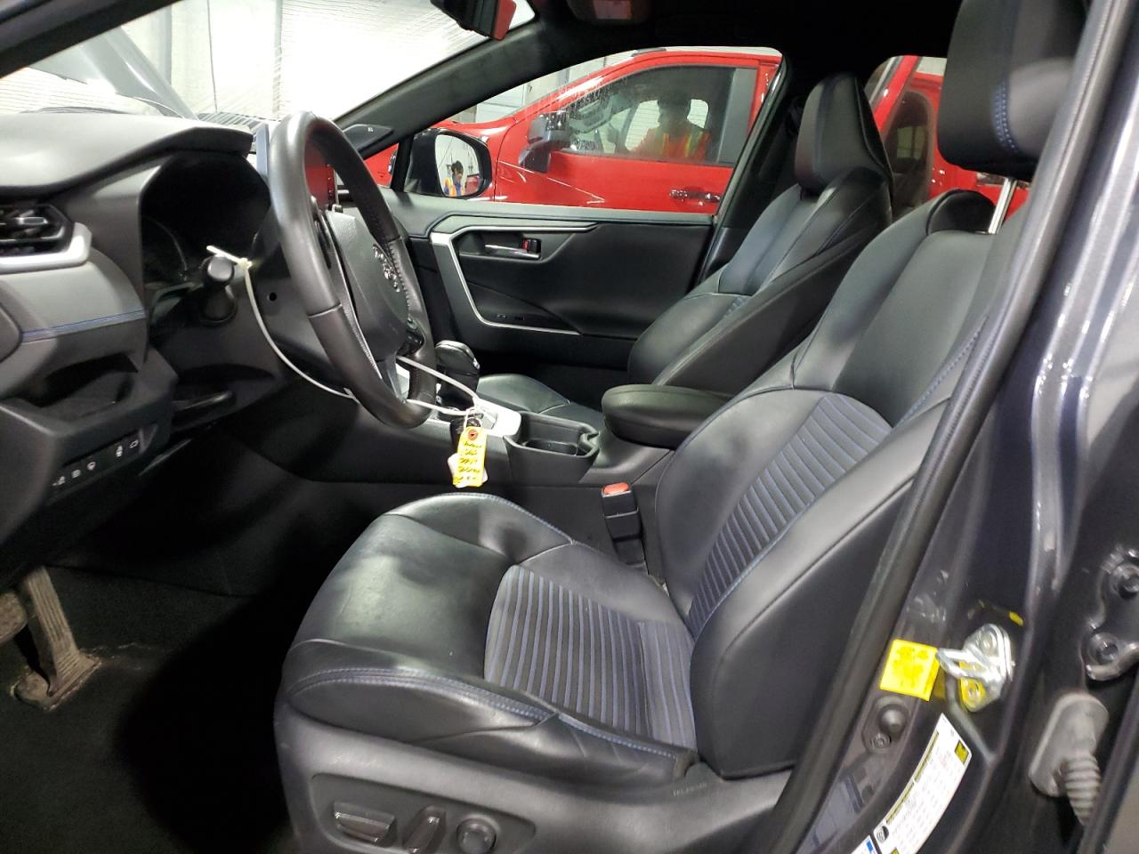 2020 Toyota Rav4 Xse VIN: 2T3EWRFV4LW063453 Lot: 71837465