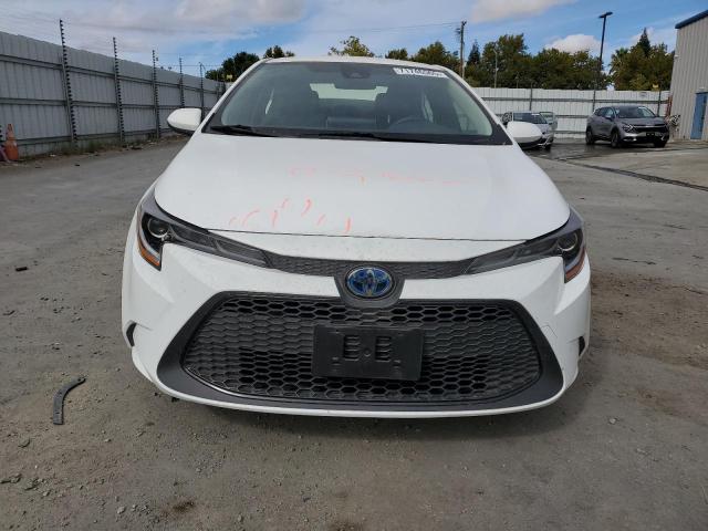  TOYOTA COROLLA 2021 Белы