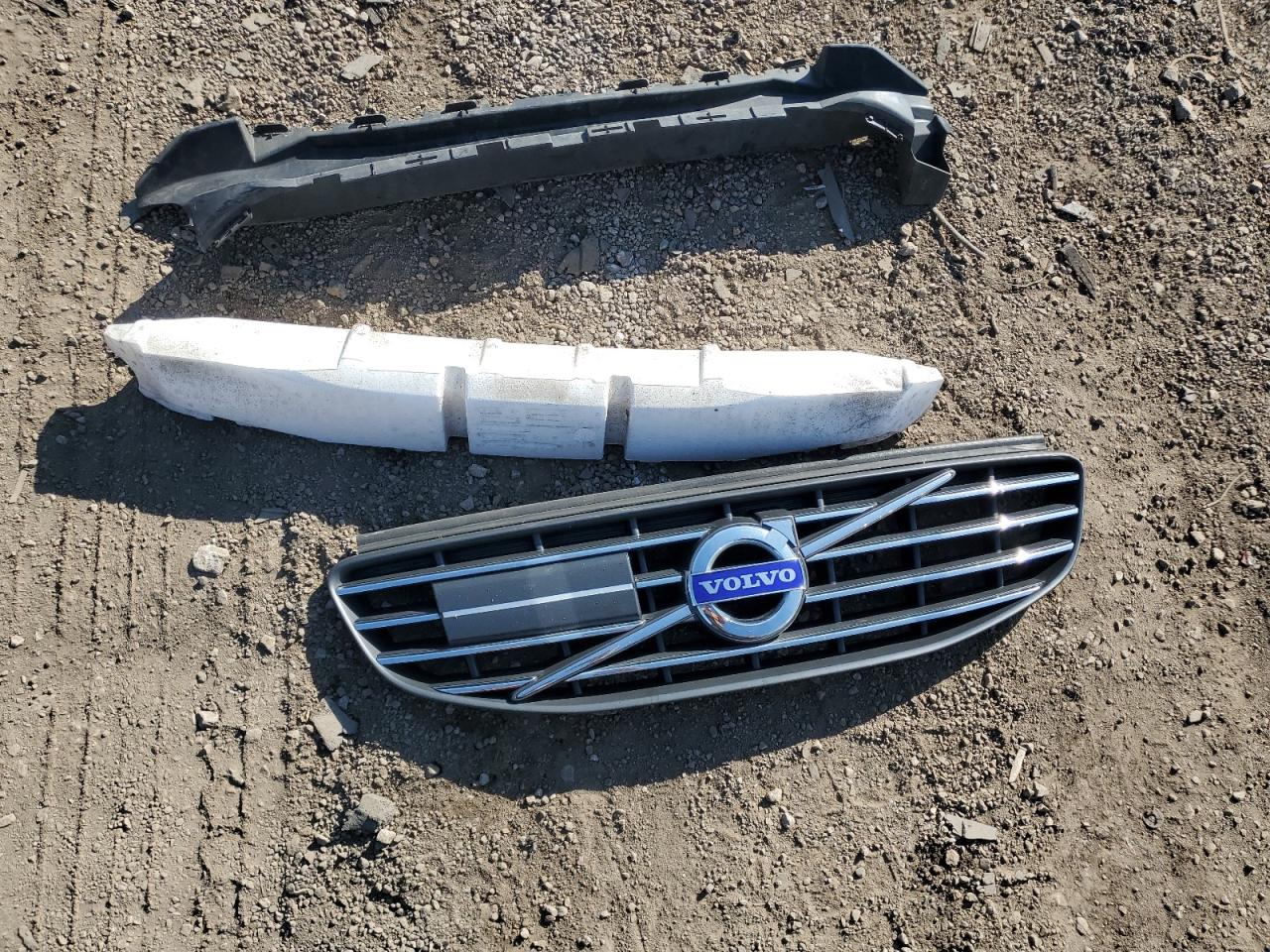 2017 Volvo Xc60 T5 Dynamic VIN: YV440MRR6H2157698 Lot: 81857065